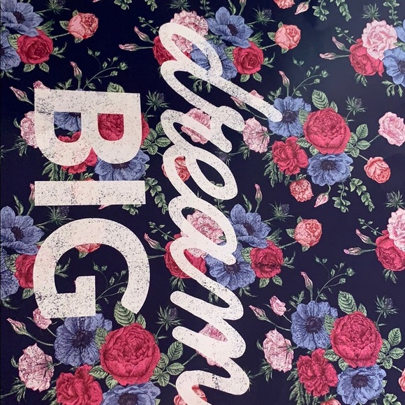 Meet your Posher, Yelena - Picture 1 of 1